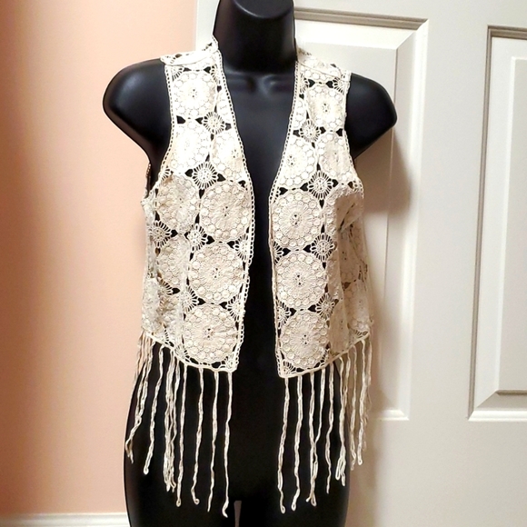 bebe Tops - 2b Bebe Crochet Style Vest